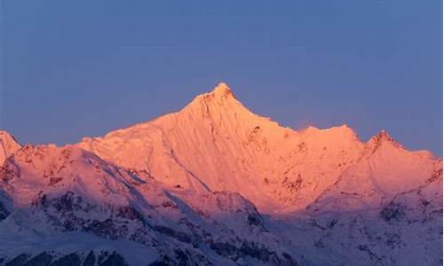 梅里雪山旅游攻略_看梅里雪山最佳时间